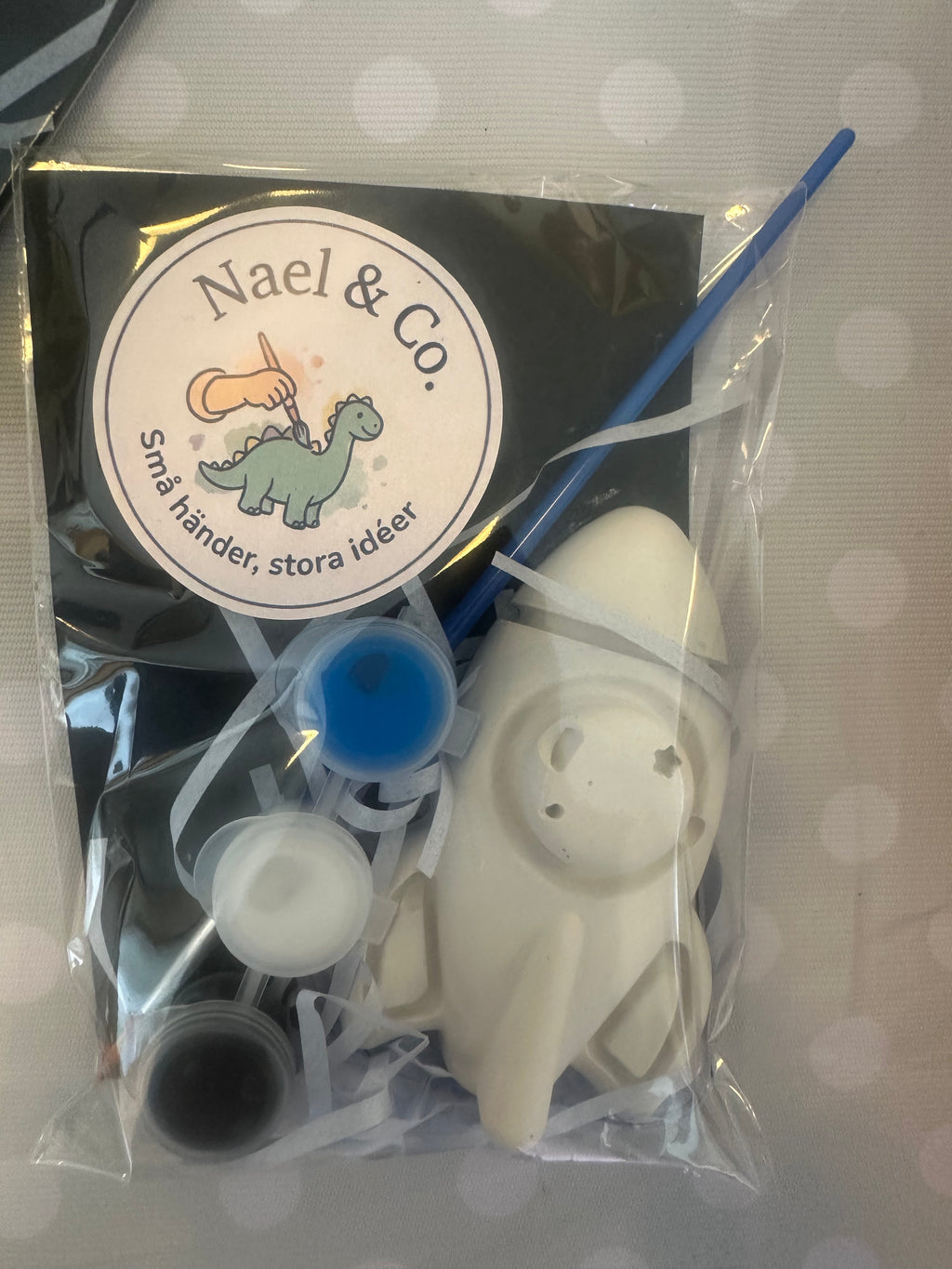 Mini Pysselkit Rymden – Måla egna gipsfigurer | Nael & Co.