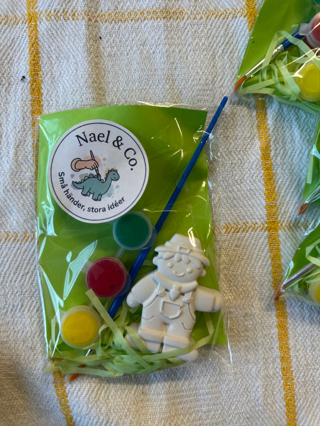 Mini Pysselkit Bondgård – Måla egna gipsfigurer | Nael & Co.