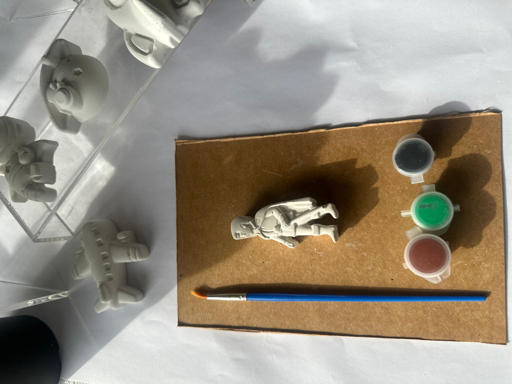 Mini Pysselkit Askungen – Måla egna gipsfigurer | Nael & Co.