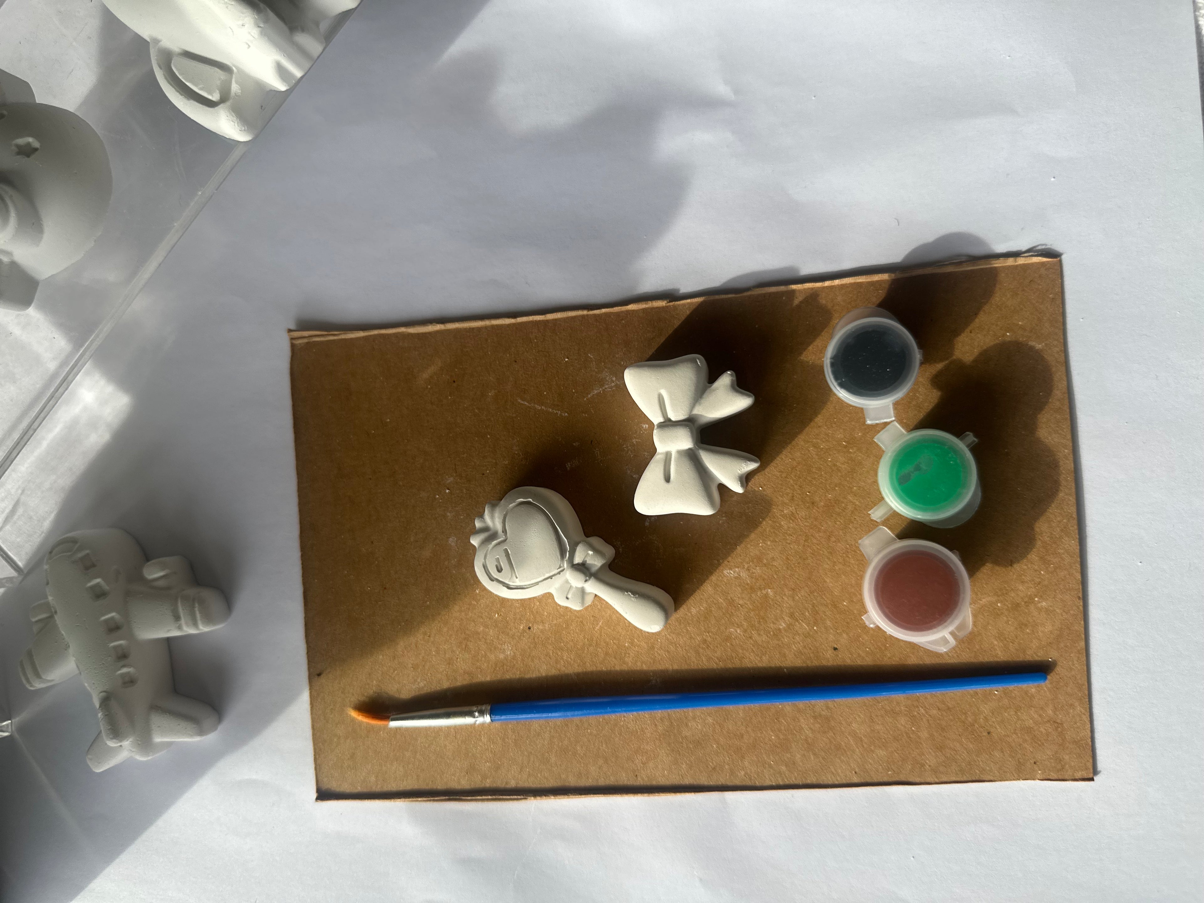 Mini Pysselkit Askungen – Måla egna gipsfigurer | Nael & Co.
